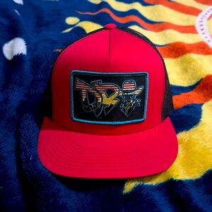 Red hat, adjustable strap, Brand: The classics